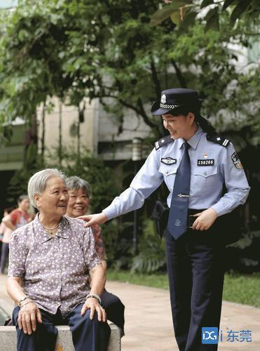 女警长沈静：手机号码贴在小区，24小时在线贴心服务