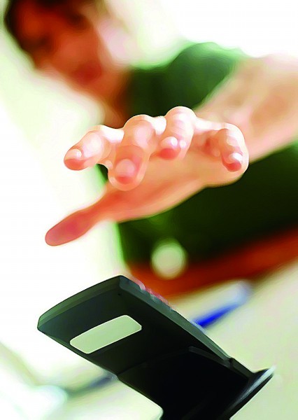 知道手机号就能监听对方电话查看短信？这种行为还是不要！