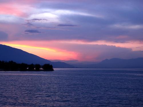 666、888、999……来速新闻联通5G靓号馆选号,方便又实惠