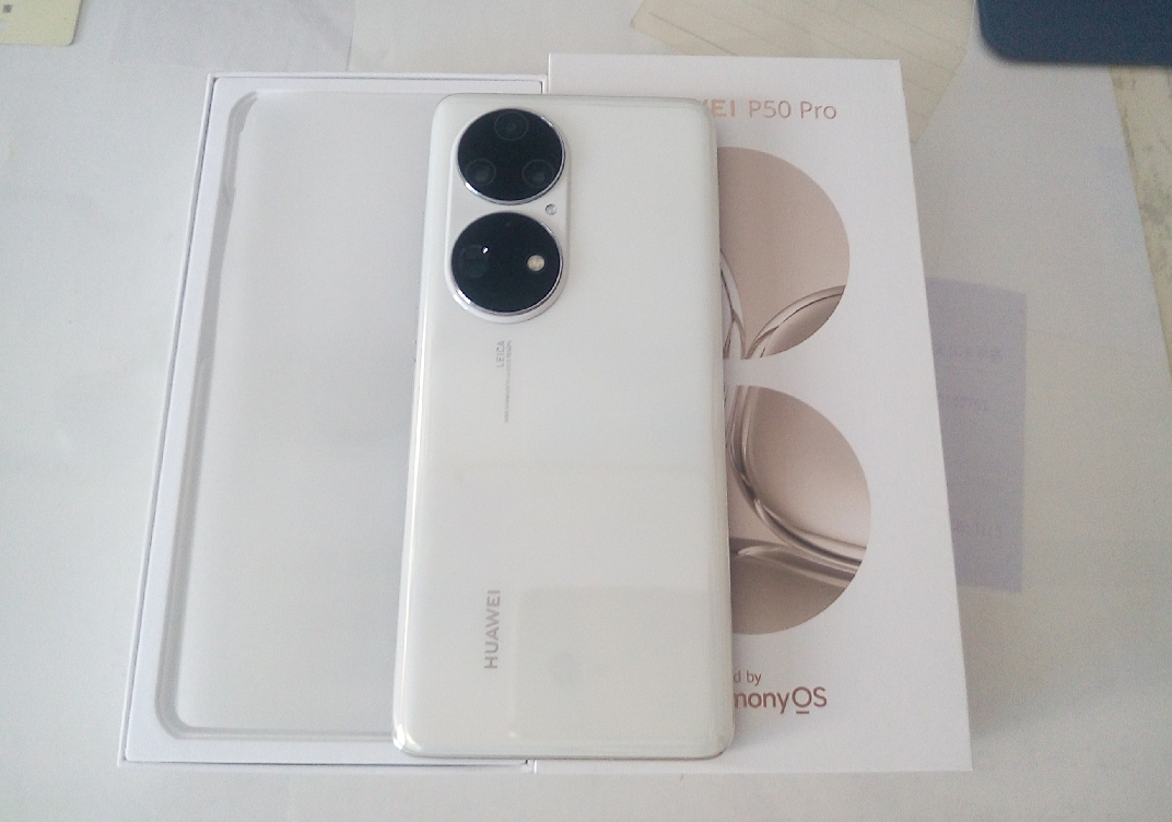 华为P50 Pro首批用户已上手,99%好评率让人钦佩,差评也值得探究