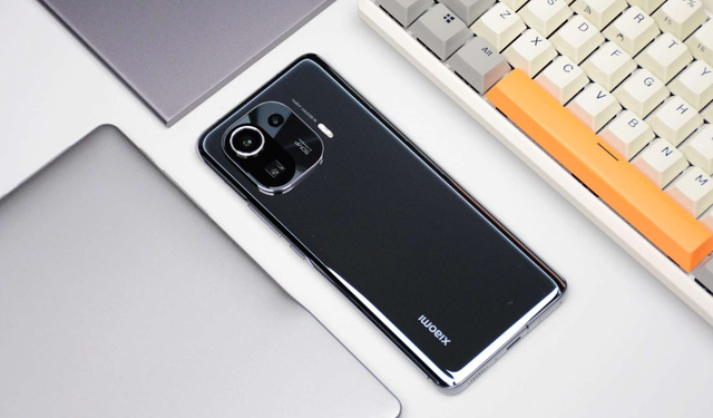 硬件堆料玩不起,就在外观和软件上发力?真被这些手机玩明白了