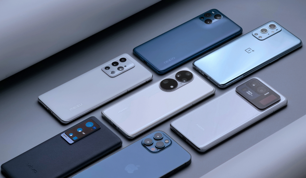 过来人建议买手机“一步到位”,贵是贵了些,但顶级配置能用五年