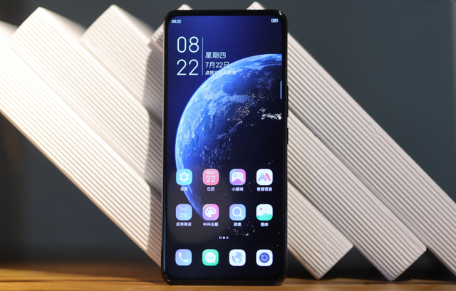 为什么国产手机已经量产屏下相机,而苹果还在用“丑陋”的刘海?