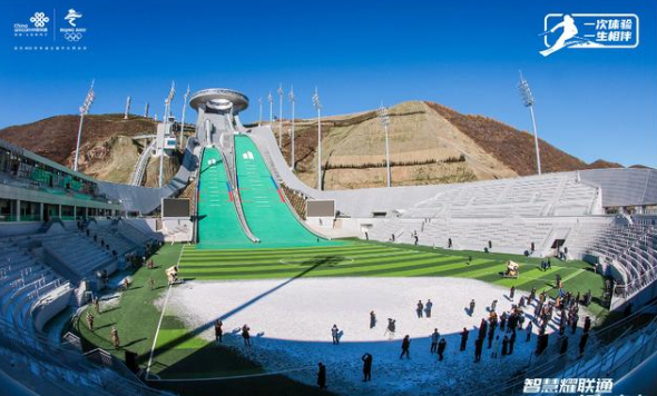 智慧耀联通，一起向未来｜跟随采访团全景式体验冬奥场景下的5G创新应用