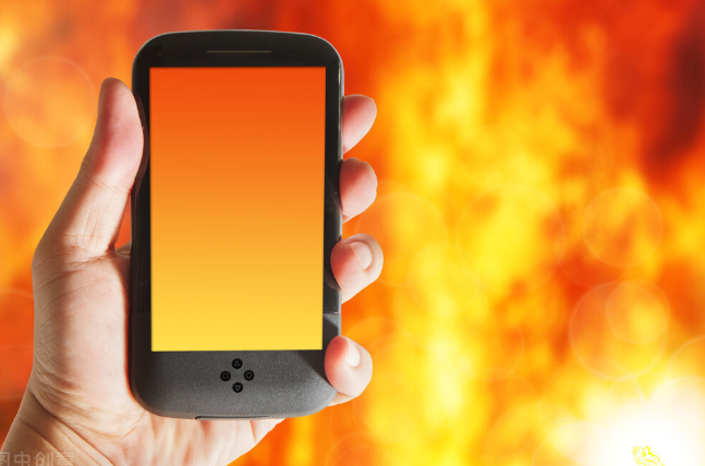 天气一热,手机就变烫手山芋,教你给手机降温安全度夏