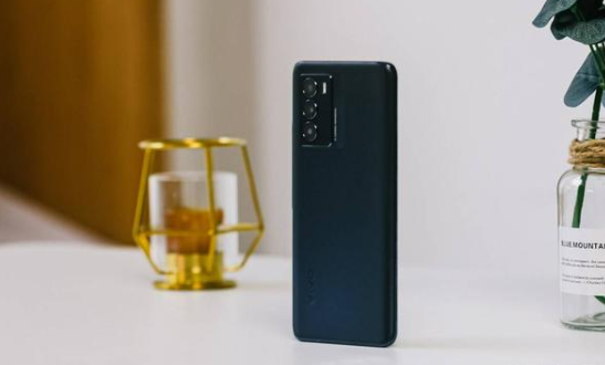 荐机:vivo T1性能介绍 值得入手吗