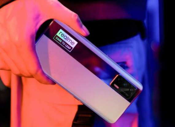 敲黑板了:2021值得入手点手机 充电快+长续航实用