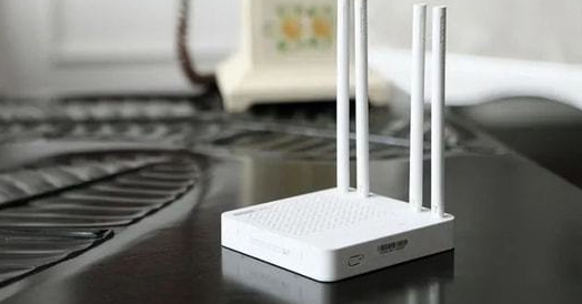 专业人士提醒：路由器要“定期关闭”，难怪WIFI卡和慢